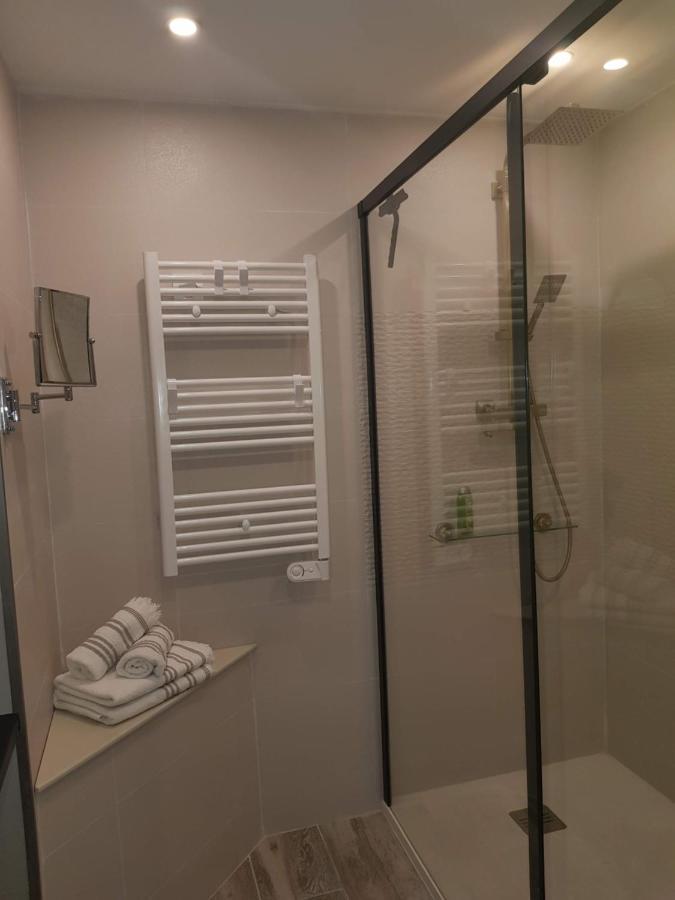 Le J&J Appartement Spacieux Climatise En Centre Ville Сет Экстерьер фото